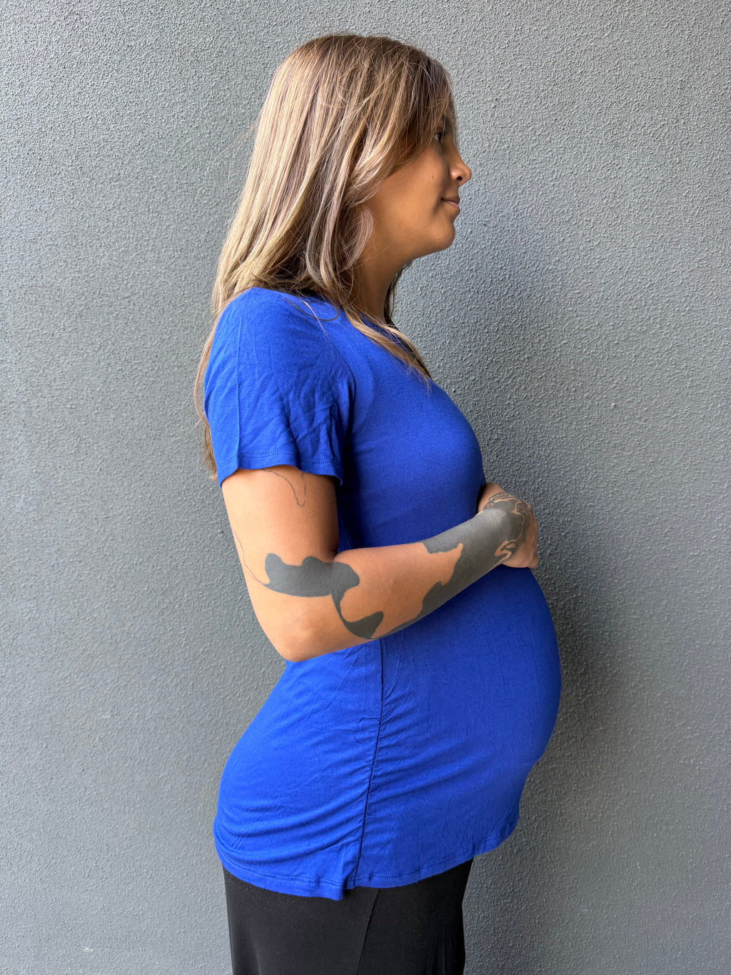 Polera maternal Mom azul rey