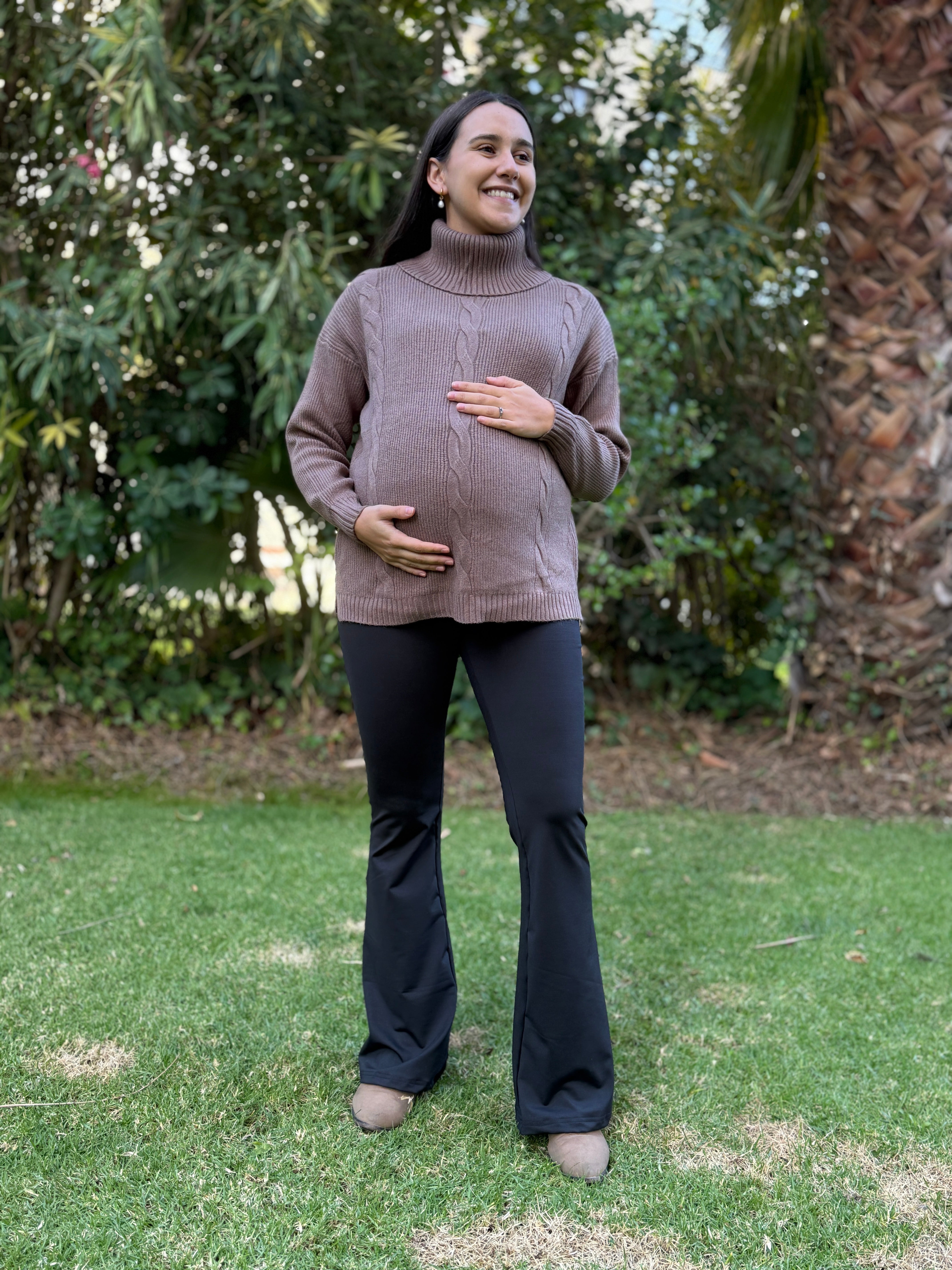 Sweater maternal Aspen Café Imagen principal del producto