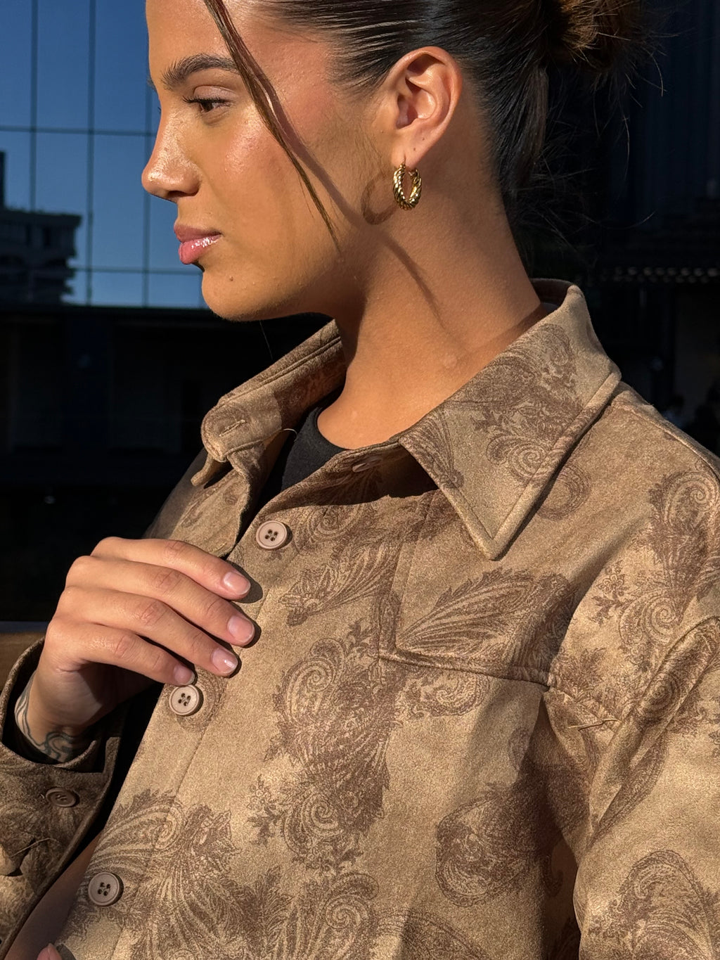 Camisa Maternal y lactanca Berlín, gamuza estampada