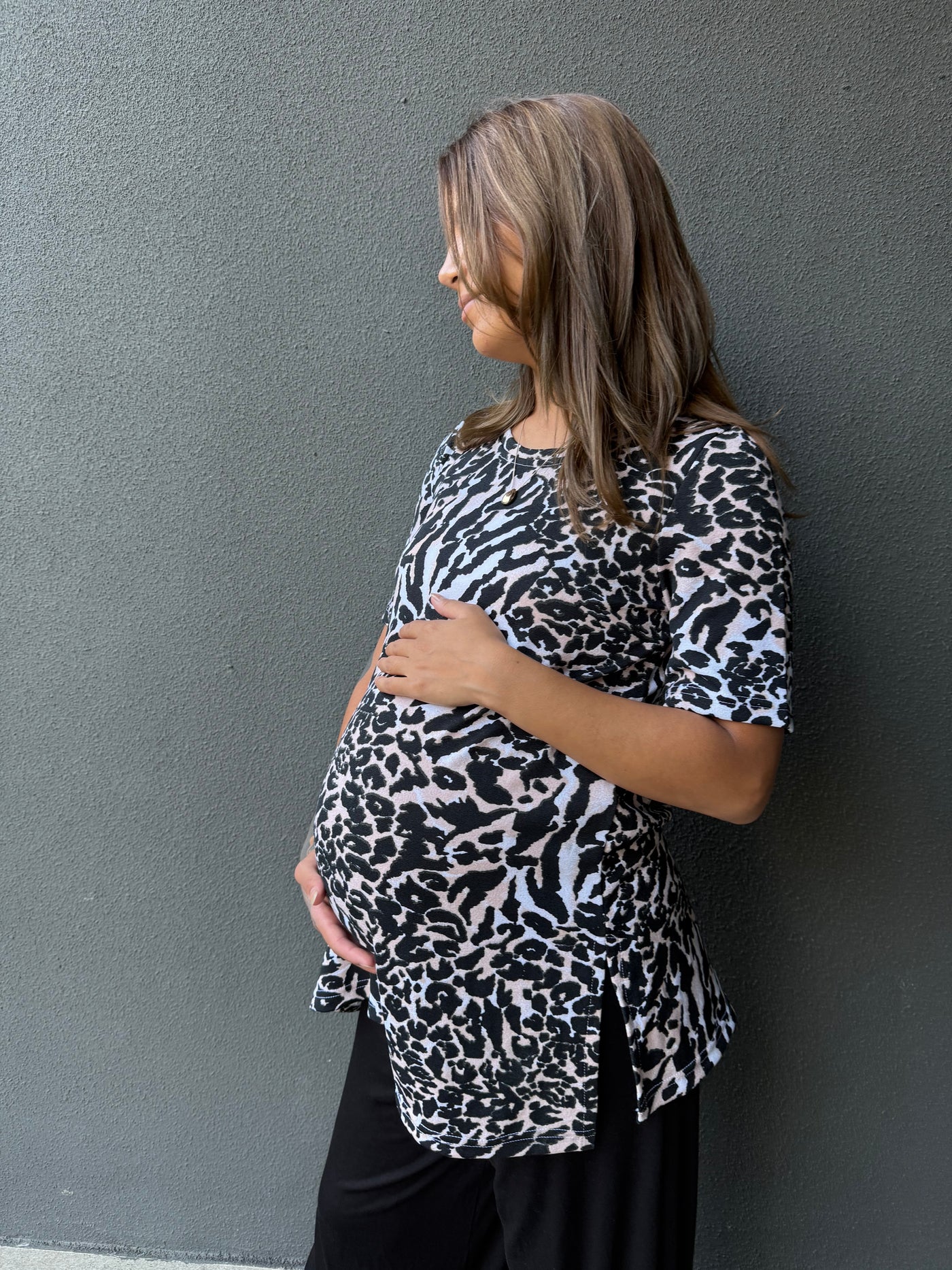 Polera remeron maternal animal print