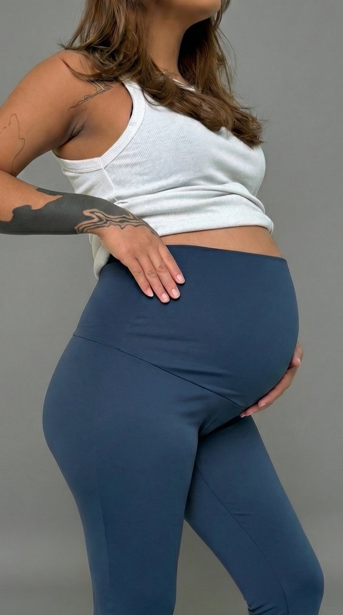 Calza maternal FLARE suplex petroleo Imagen secundaria del producto