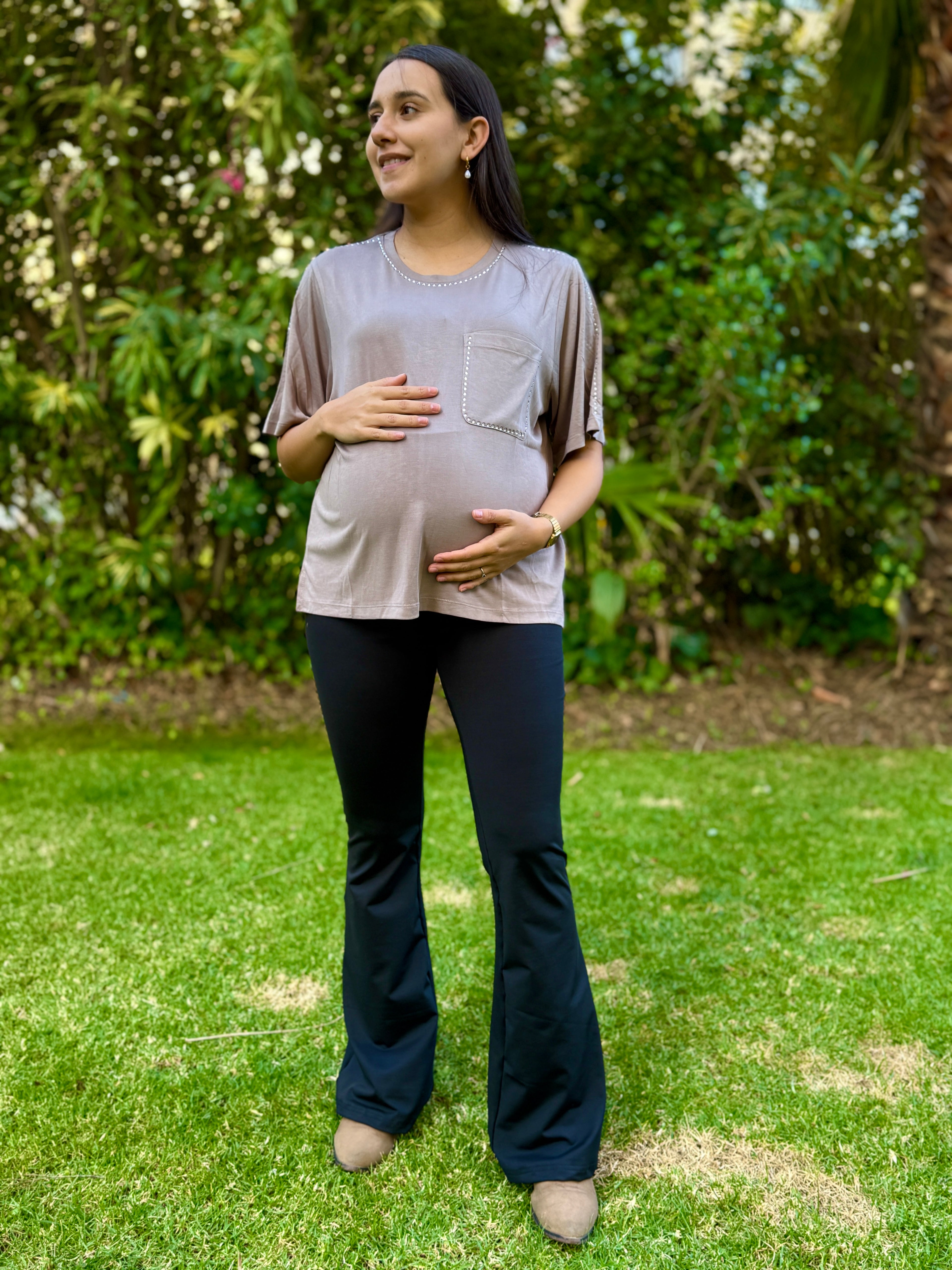 Polera maternal Zúrich con strass, arena