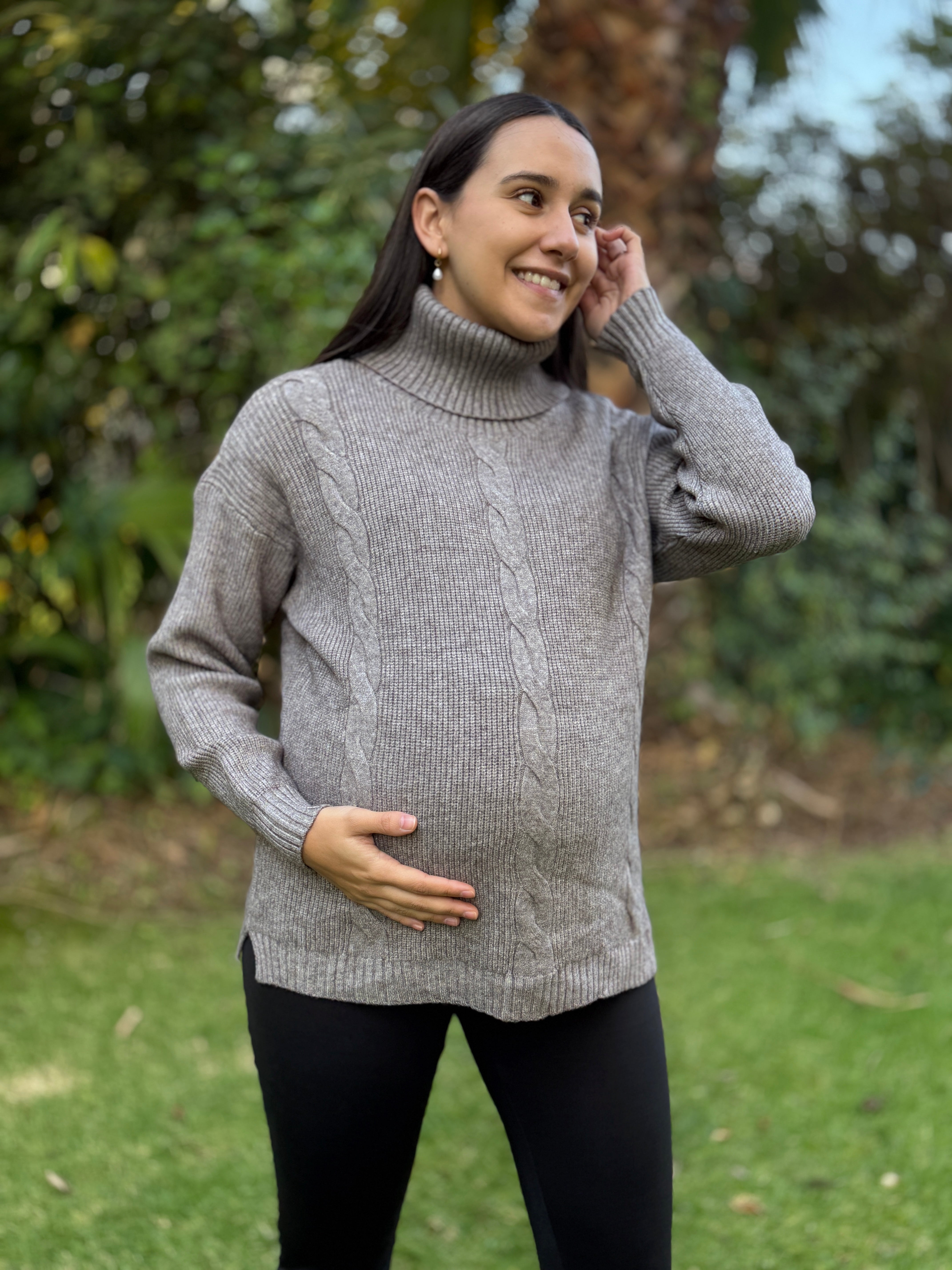 Sweater maternal Aspen Taupe Imagen principal del producto