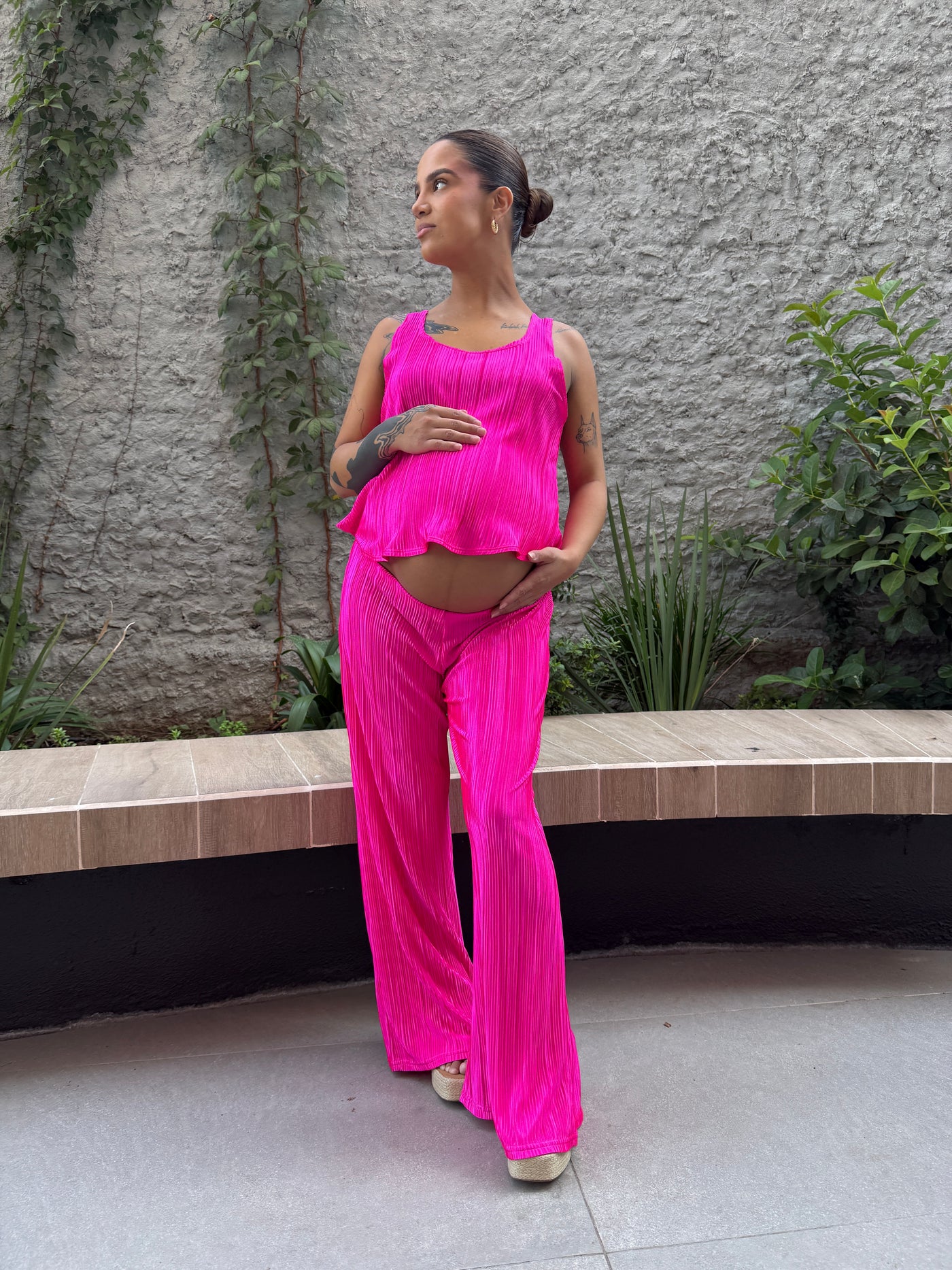 Set maternal plisado fucsia (top mas palazzo)