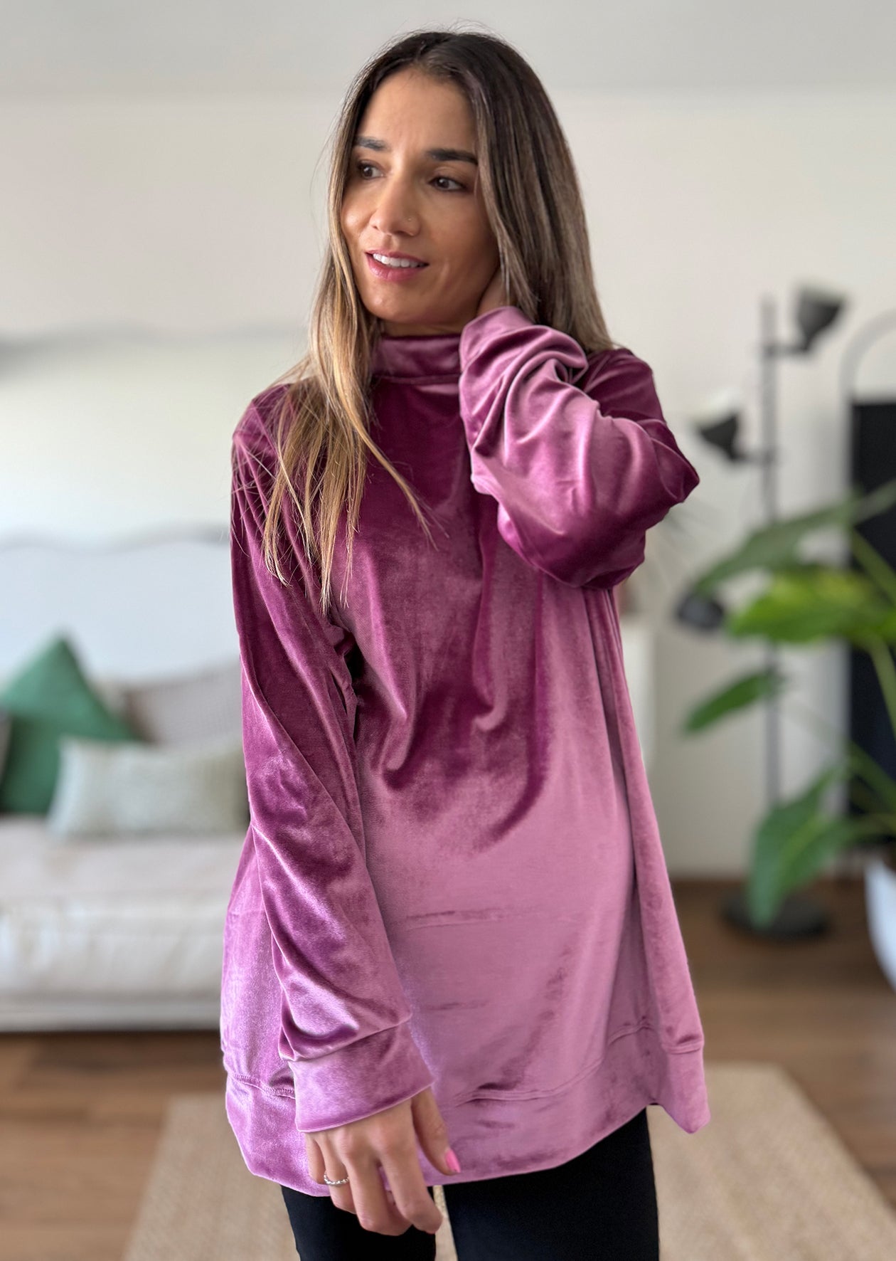 Poleron oversize London terciopelo magenta - Trenda 