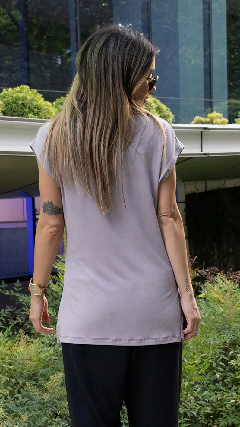 Polera maternal cuello V Atenas Taupe - Trenda 