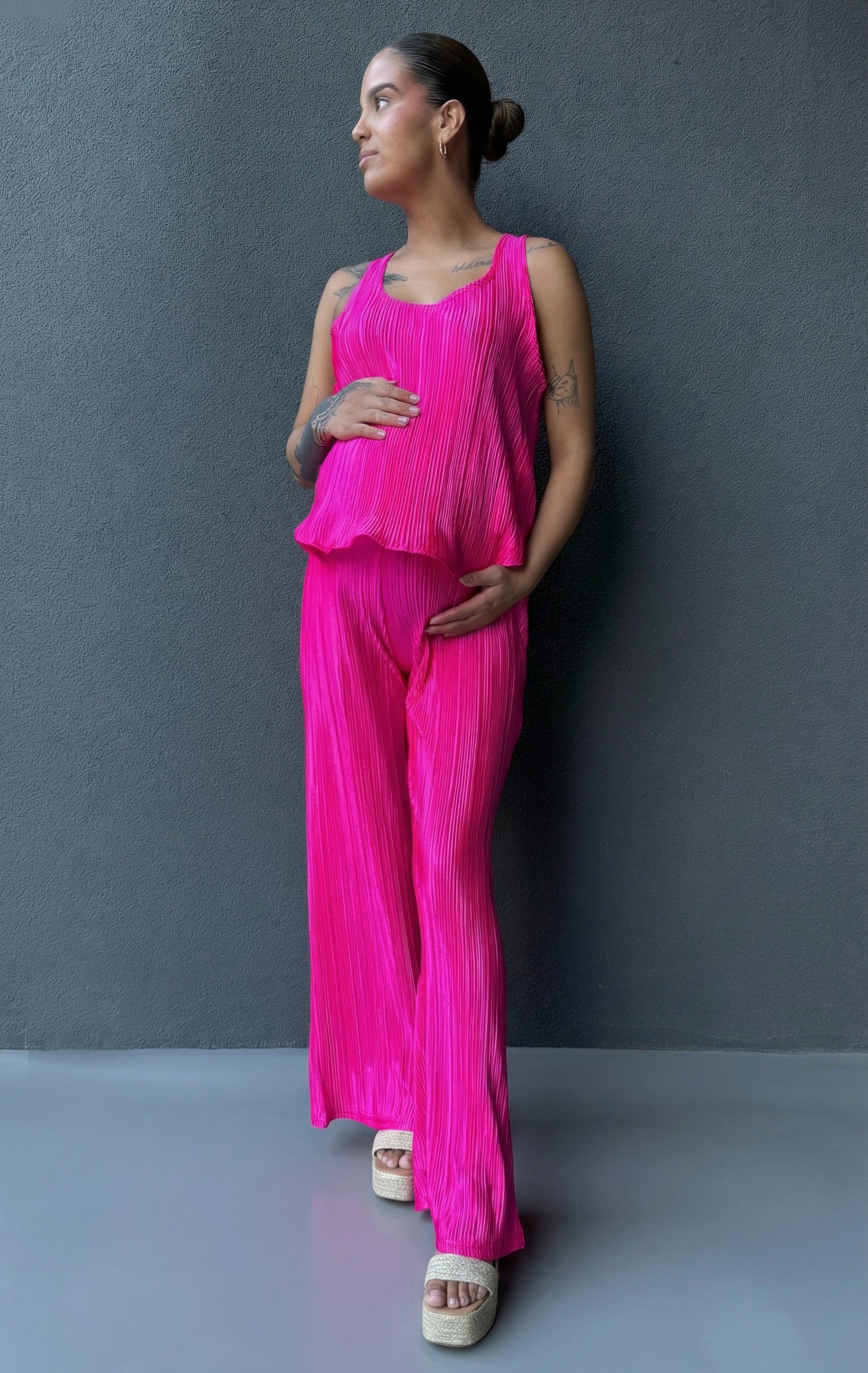 Set maternal plisado fucsia (top mas palazzo) Imagen principal del producto