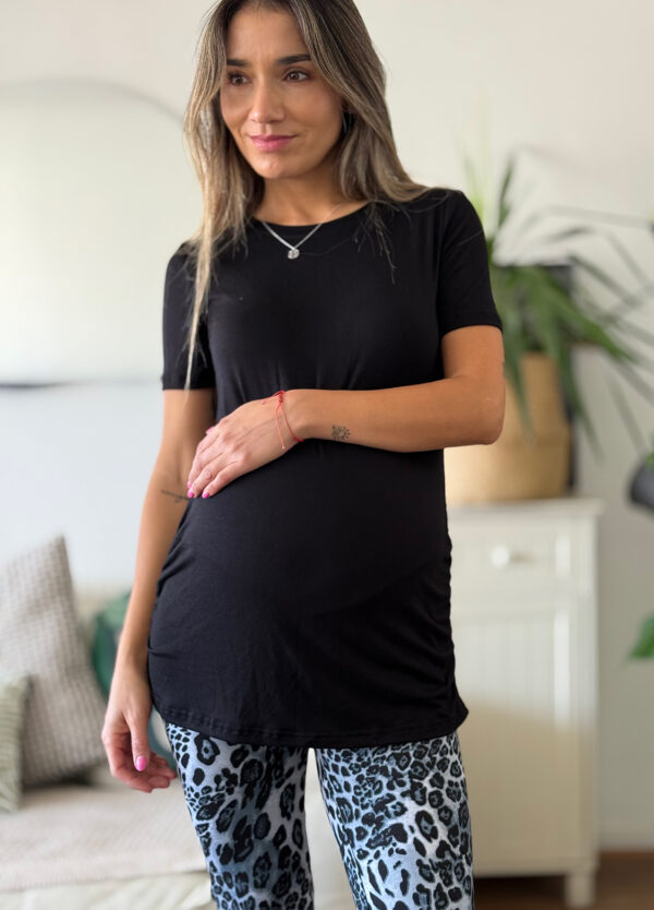 Polera maternal MOM negra
